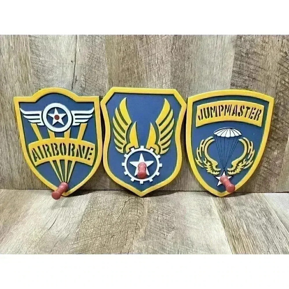 Lot Of 3 Bombay Company Aviation Theme Coat Hanger Wall Decor Airborne Airplane - Picture 2 of 9